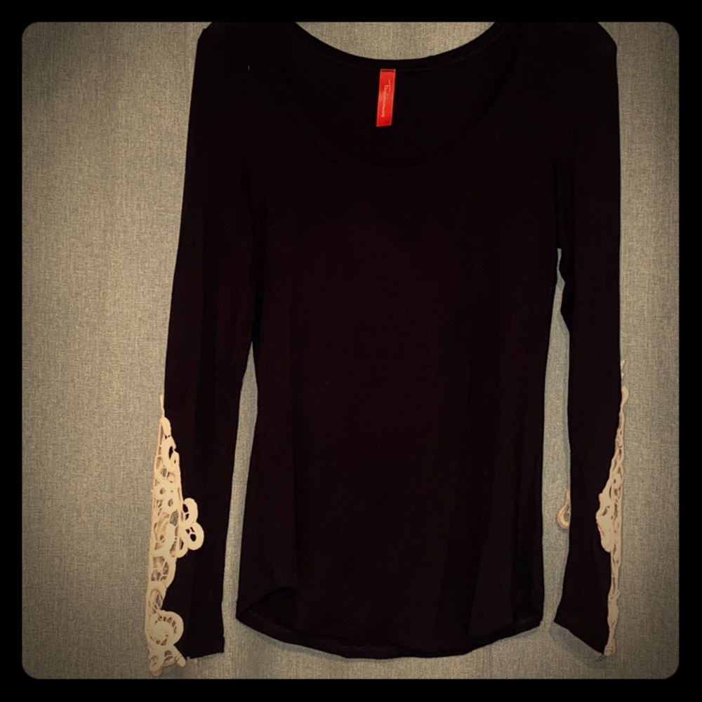 Crochet sleeve black shirt